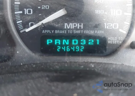 2001 GMC Yukon Xl 1500 Denali из США, поврежденный, VIN 1GKFK66U41J148136